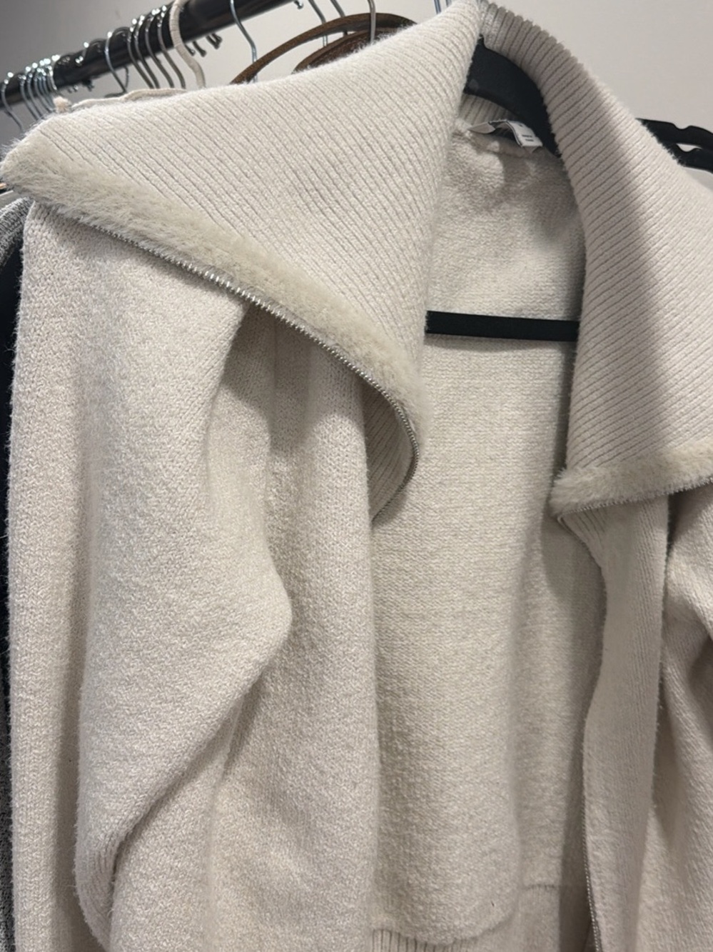 Women’s Cream Knit Open-Front Jacket